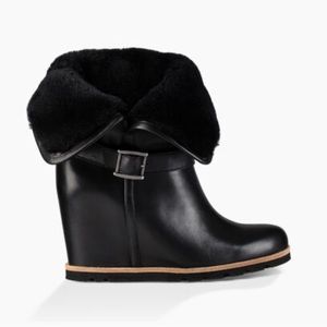 Ugg Ellecia wedge boot